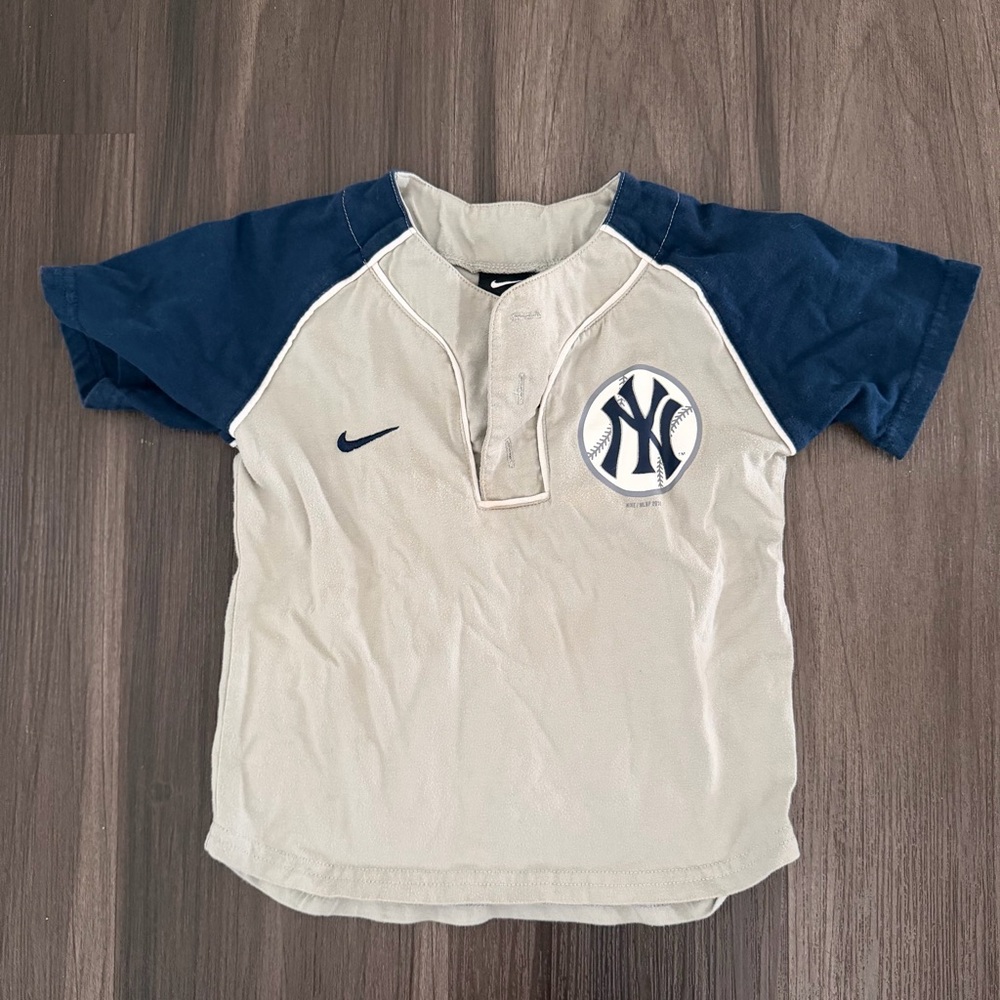 Nike Kids New York Yankees Sports Jersey